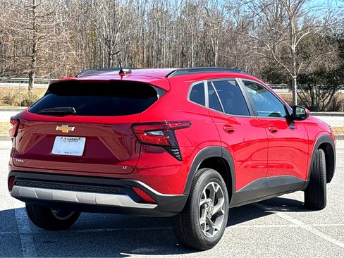 New 2026 Chevrolet Trax LT w/ Driver Confidence Package image 30