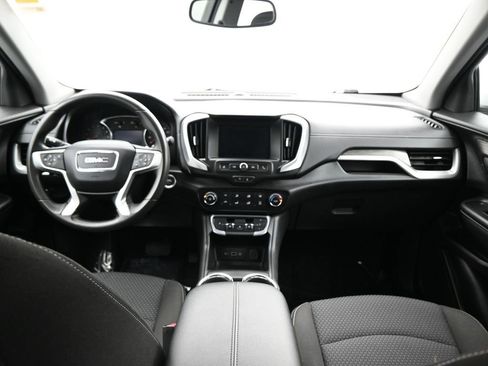 Certified 2024 GMC Terrain SLE image 9