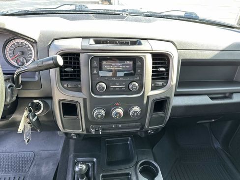 Used 2018 RAM 2500 Tradesman w/ Chrome Appearance Group image 21
