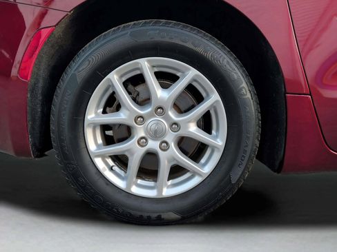 Used 2020 Chrysler Pacifica Touring-L image 40