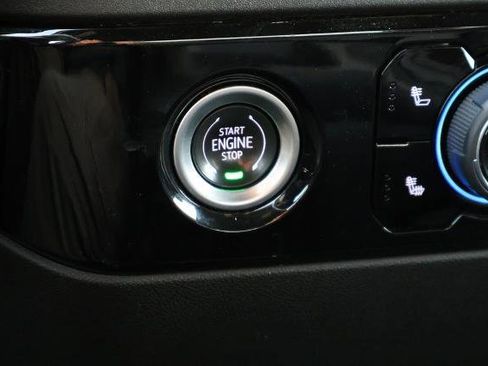 Used 2022 Chevrolet Silverado 1500 LT image 23