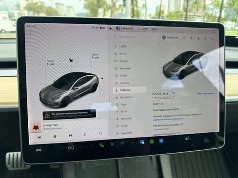Used 2021 Tesla Model 3 Performance image 20