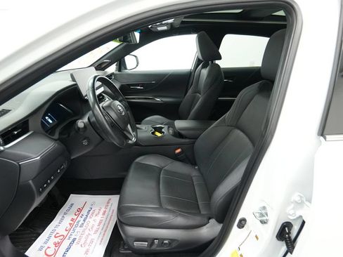 Used 2023 Toyota Venza Limited AWD/4WD image 14