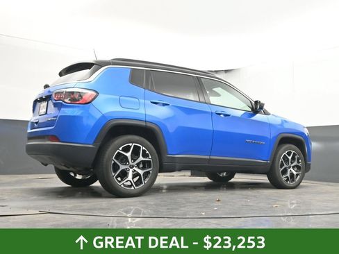 Used 2025 Jeep Compass Limited AWD/4WD image 47