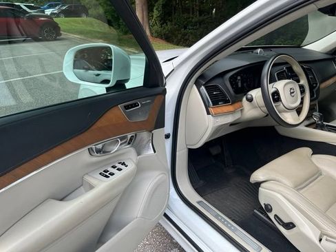 Used 2020 Volvo XC90 T6 Inscription w/ Protection Package Premier AWD/4WD image 4