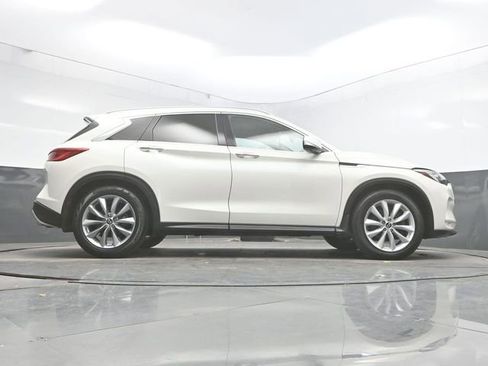 Used 2019 INFINITI QX50 Essential w/ Premium Heat Package image 38