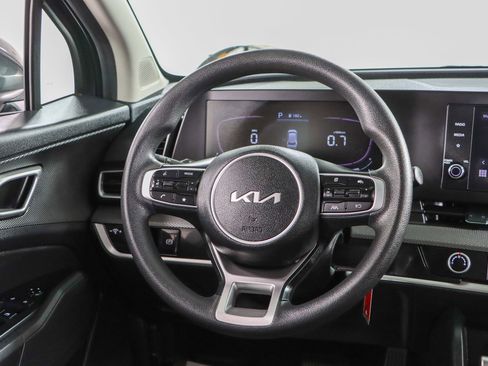 Used 2024 Kia Sportage LX AWD/4WD image 12