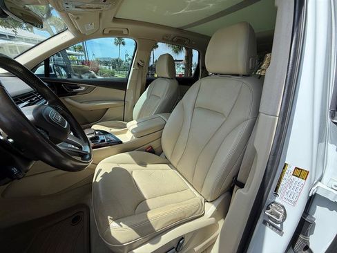 Used 2017 Audi Q7 3.0T Premium Plus AWD/4WD image 10