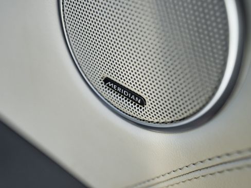 Used 2020 Land Rover Range Rover HSE image 41