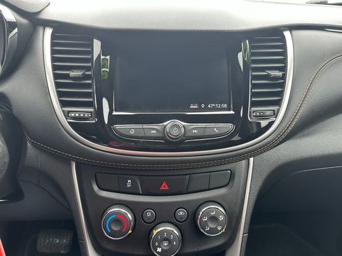 Used 2022 Chevrolet Trax LS w/ Tint and Cruise Package image 22