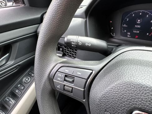 Used 2024 Honda Accord EX image 21