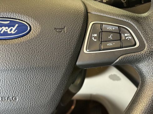 Used 2018 Ford Escape SE image 11