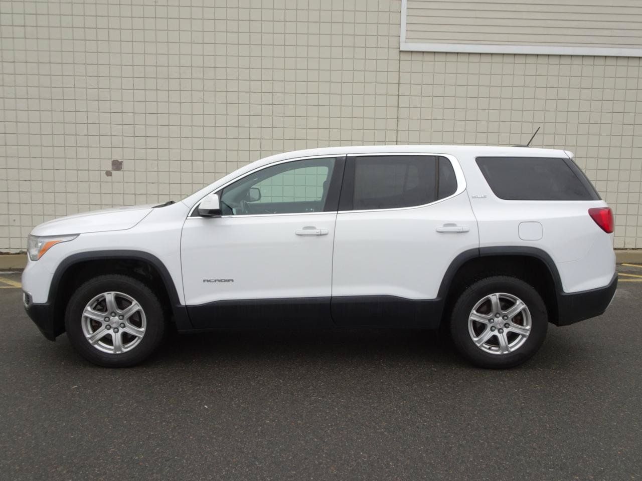 Used 2019 GMC Acadia SLE AWD/4WD image 4