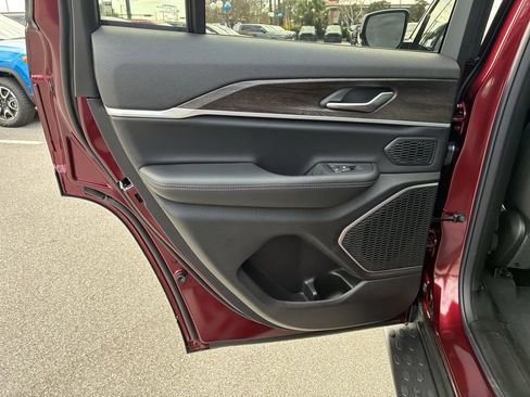 New 2026 Jeep Grand Cherokee Limited w/ Limited Altitude Package RWD image 29