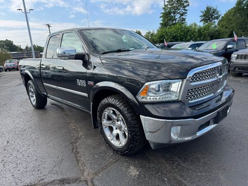 Used 2016 RAM 1500 Laramie w/ Convenience Group AWD/4WD image 7
