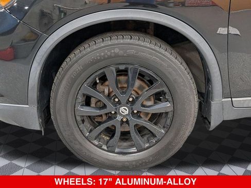 Used 2018 Nissan Rogue SV w/ Premium Package AWD/4WD image 10
