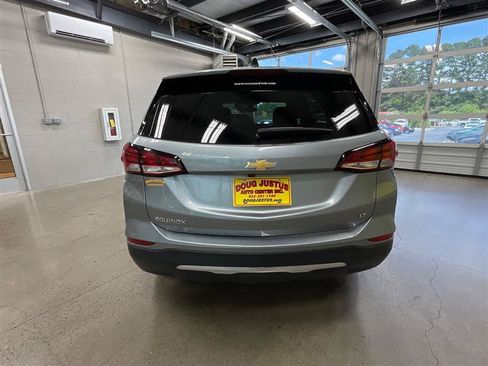 Used 2023 Chevrolet Equinox LT FWD image 4