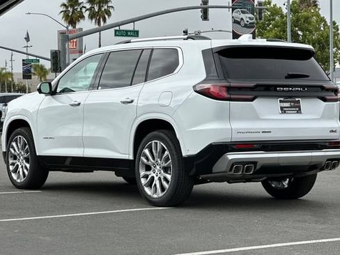New 2026 GMC Acadia Denali w/ Super Cruise Package AWD/4WD image 5