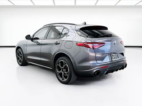 Used 2022 Alfa Romeo Stelvio Veloce AWD/4WD image 6