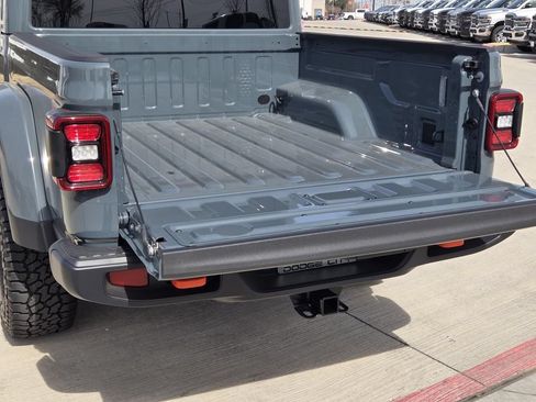 New 2026 Jeep Gladiator Mojave AWD/4WD image 4