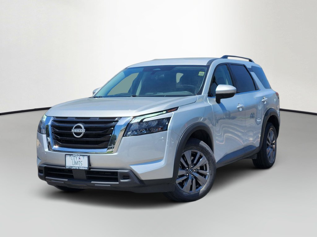 Used 2025 Nissan Pathfinder SV AWD/4WD image 3