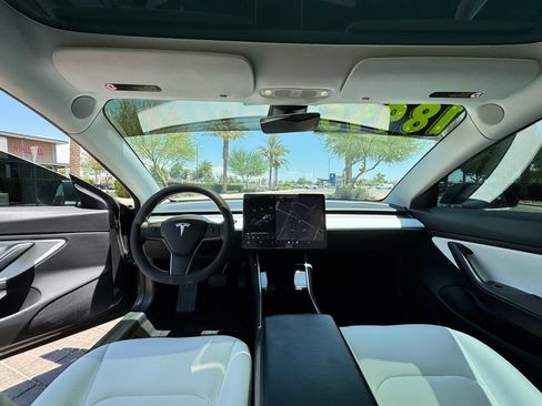 Used 2019 Tesla Model 3 Standard Range Plus RWD image 11