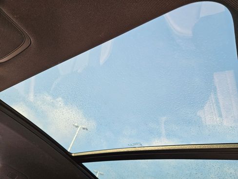 Used 2021 Audi Q5 Prestige image 16