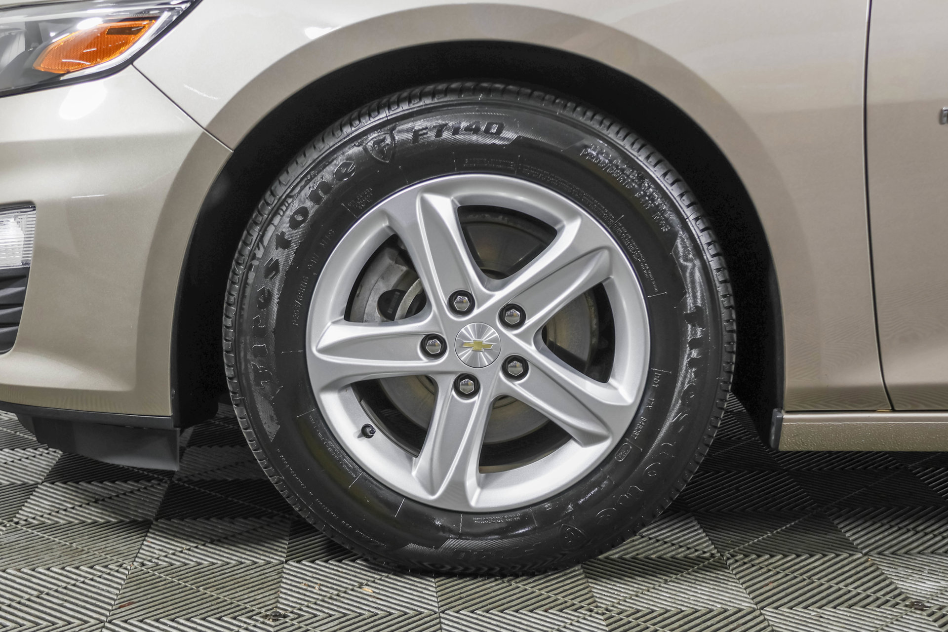 Used 2023 Chevrolet Malibu LS FWD image 20