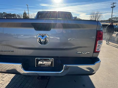 Used 2024 RAM 2500 Big Horn w/ Bed Utility Group image 9