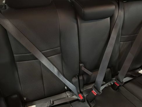Used 2016 Nissan Rogue SL AWD/4WD image 14