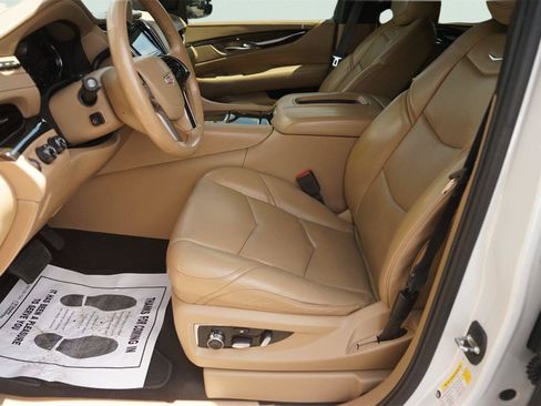 Used 2020 Cadillac Escalade ESV Platinum AWD/4WD image 9