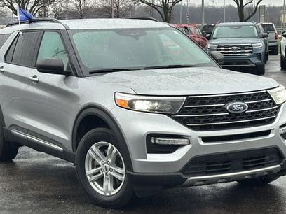 Certified 2023 Ford Explorer XLT w/ Equipment Group 202A