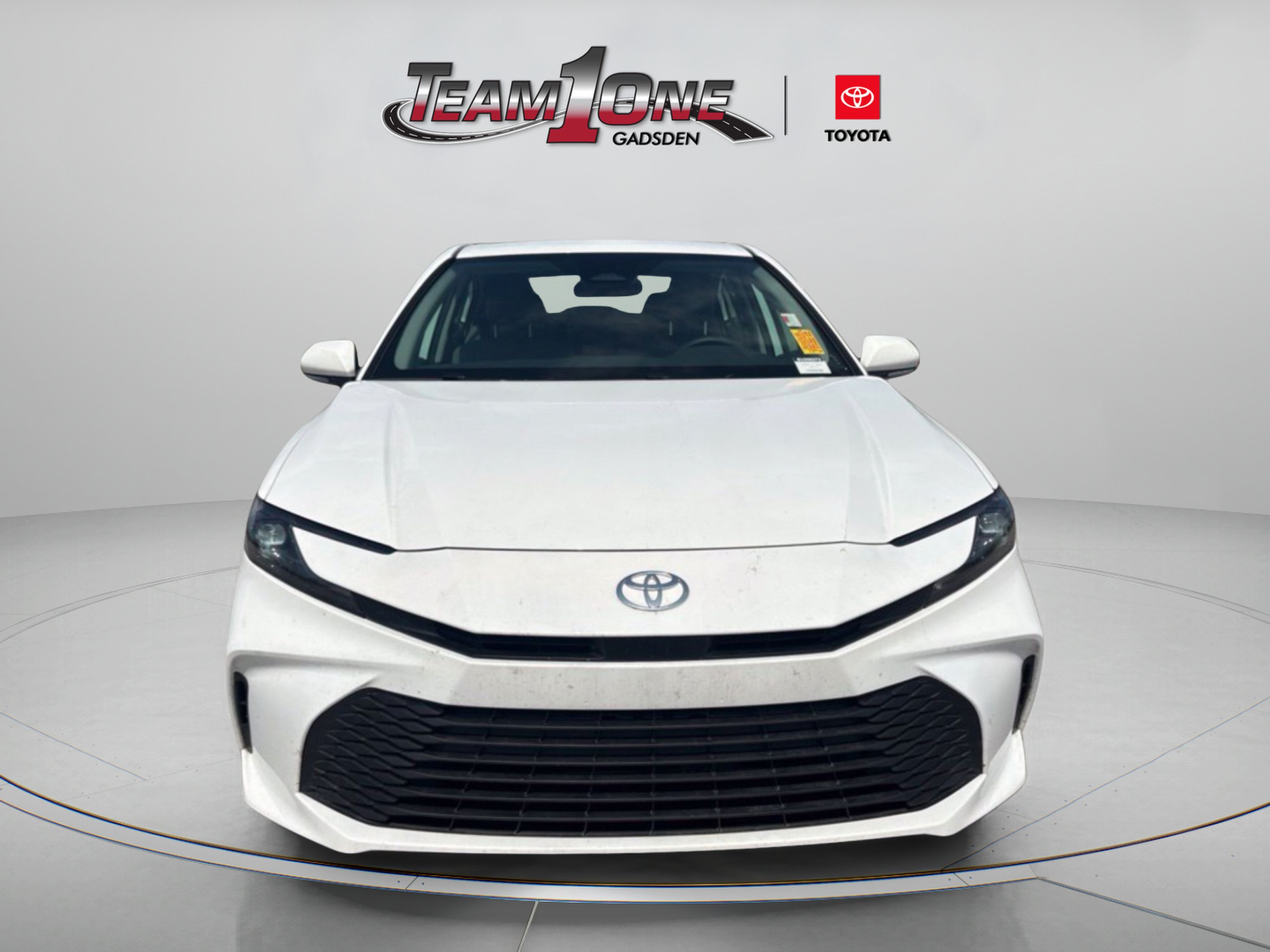Used 2025 Toyota Camry LE FWD image 2