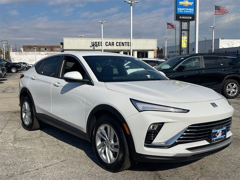 Used 2024 Buick Envista Preferred w/ Convenience II Package image 2