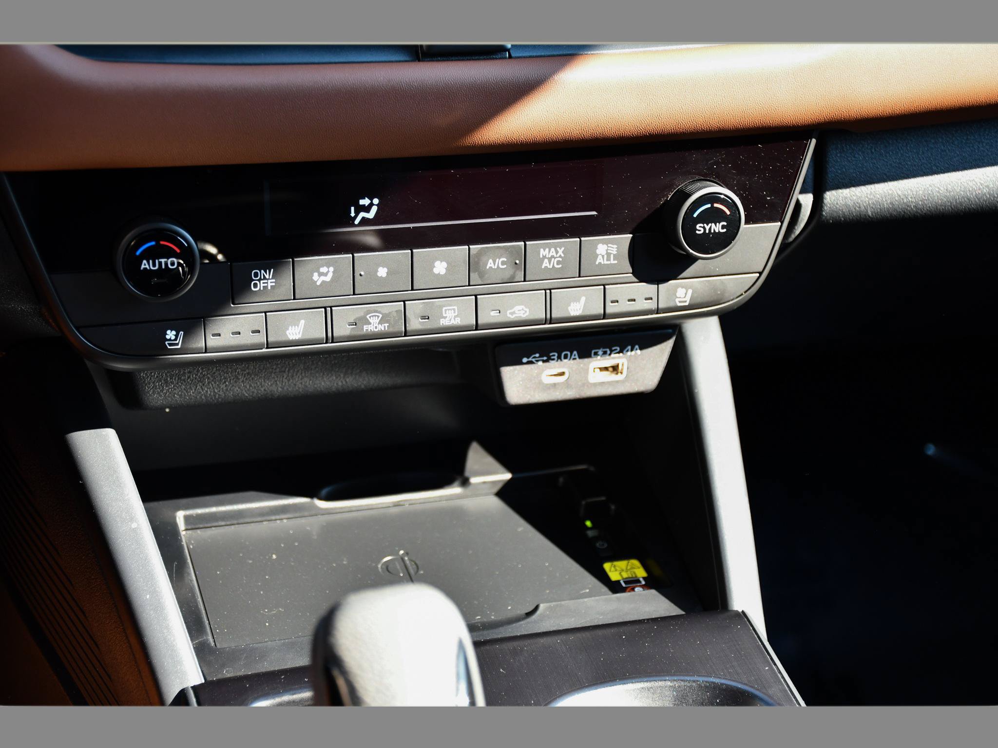 Certified 2026 Subaru Outback Touring AWD/4WD image 38