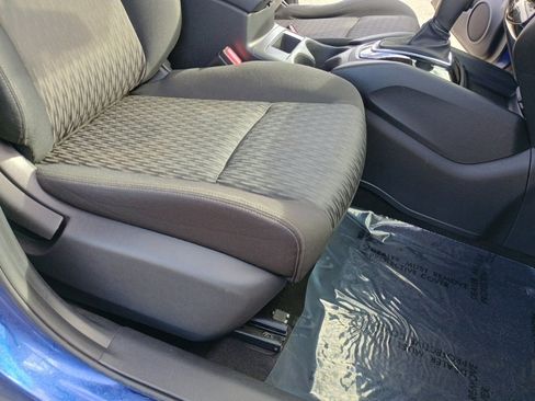 Used 2018 Nissan Rogue S image 22