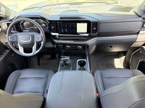 Used 2024 GMC Sierra 1500 Elevation w/ Elevation Premium Package AWD/4WD image 15