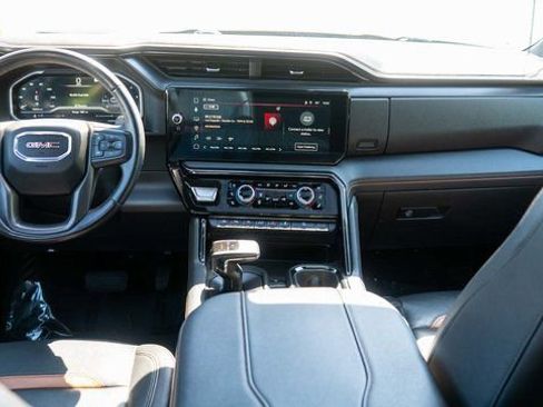 Used 2023 GMC Sierra 1500 AT4 w/ AT4 Premium Package AWD/4WD image 16