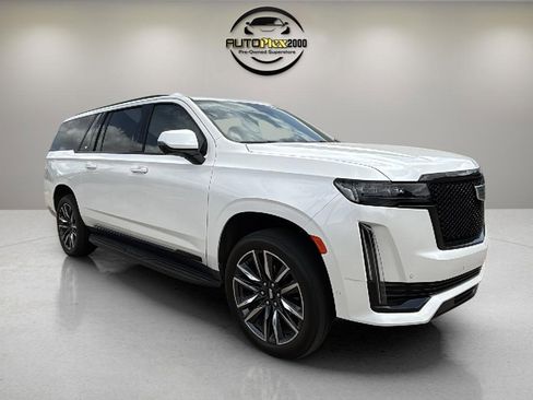 Used 2023 Cadillac Escalade ESV Sport w/ Touring Package image 2