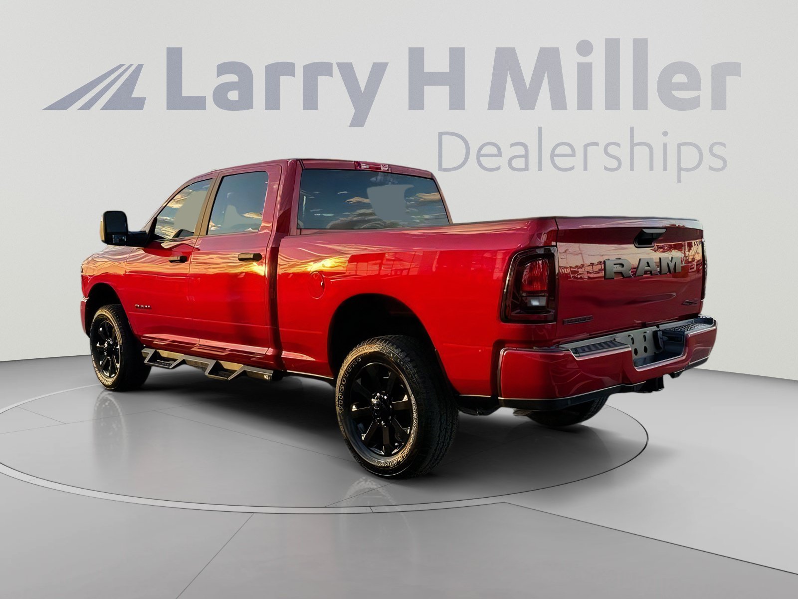 Used 2026 RAM 2500 Big Horn AWD/4WD image 4
