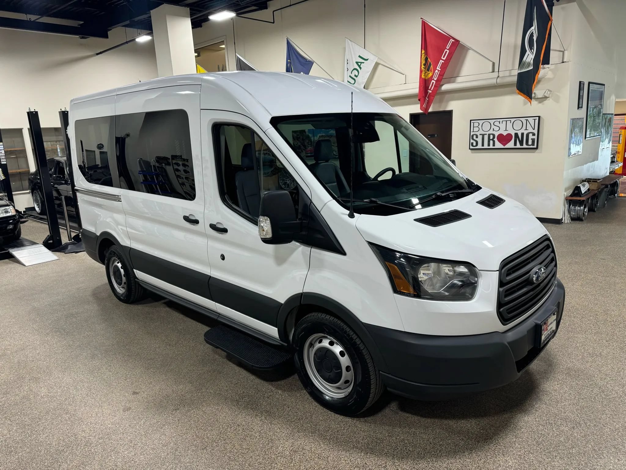 Used 2016 Ford Transit 150 130 Medium Roof RWD image 12
