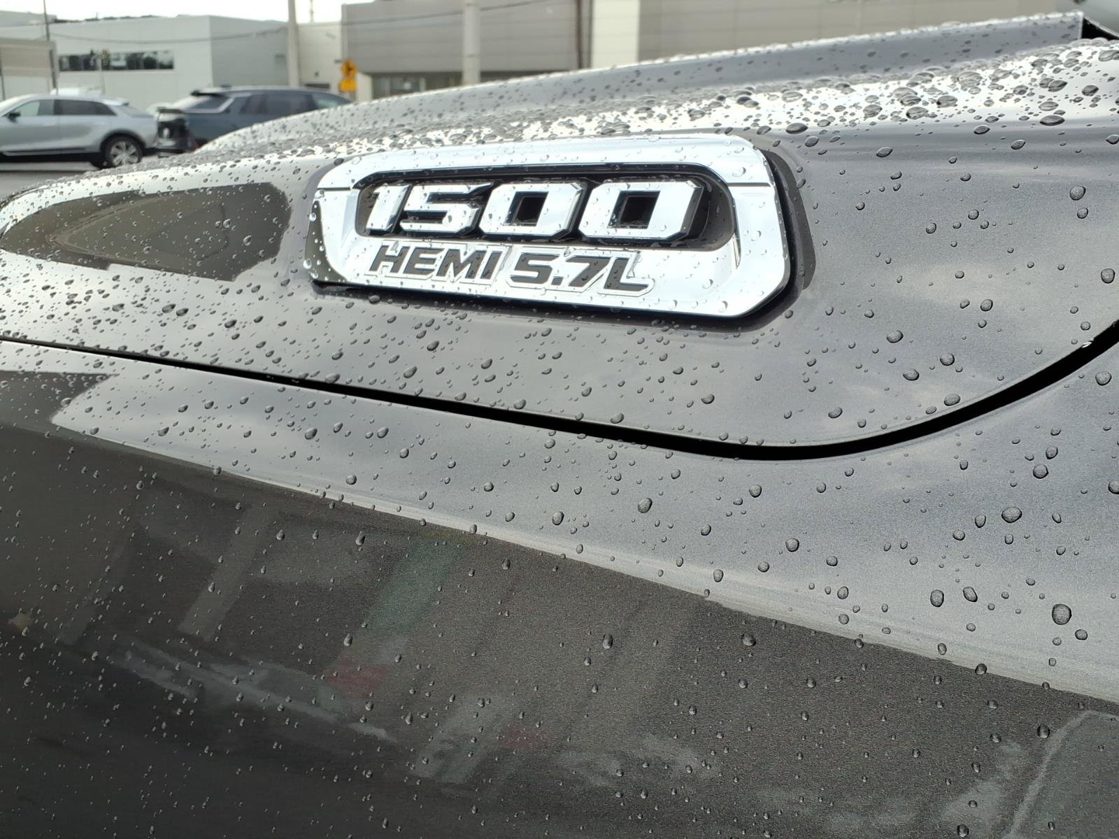 Used 2020 RAM 1500 Laramie AWD/4WD image 7
