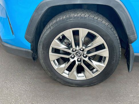 Used 2019 Toyota RAV4 XLE Premium w/ All Weather Liner Package AWD/4WD image 41