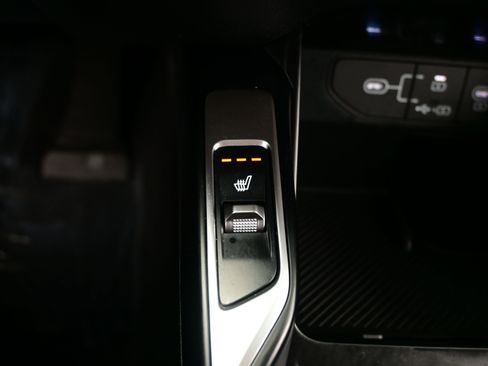 Used 2025 Kia Sorento EX w/ Panoramic Sunroof Package image 23