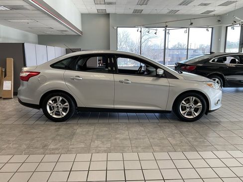 Used 2014 Ford Focus SE image 6