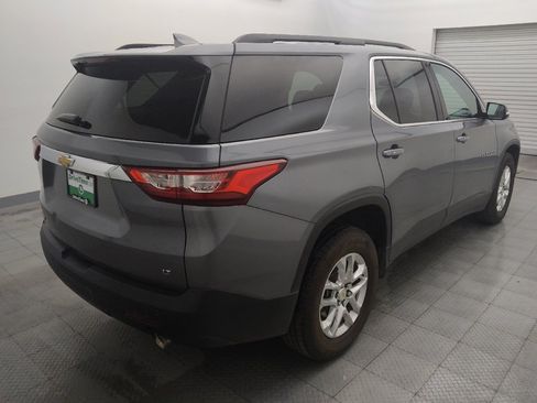 Used 2019 Chevrolet Traverse LT FWD image 9