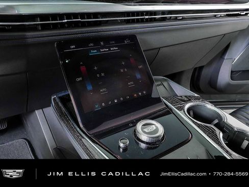 Certified 2025 Cadillac Escalade IQ Sport 1 AWD/4WD image 17