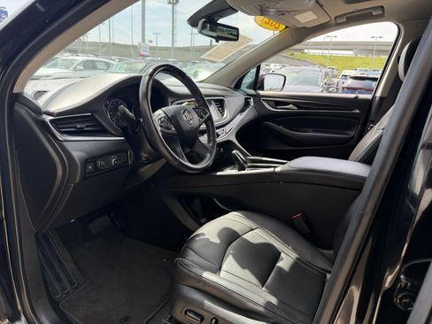 Used 2021 Buick Enclave Avenir w/ Avenir Technology Package AWD/4WD image 33