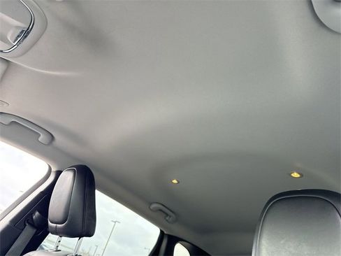 Used 2020 Jeep Cherokee Limited w/ Technology Group image 22