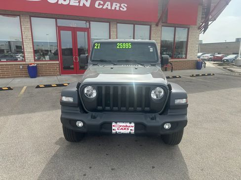 Used 2021 Jeep Wrangler Unlimited Sport AWD/4WD image 2